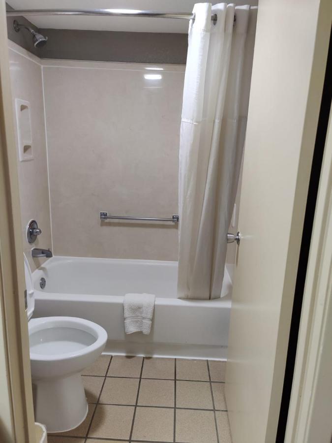 Double Room with Two Double Beds - Smoking